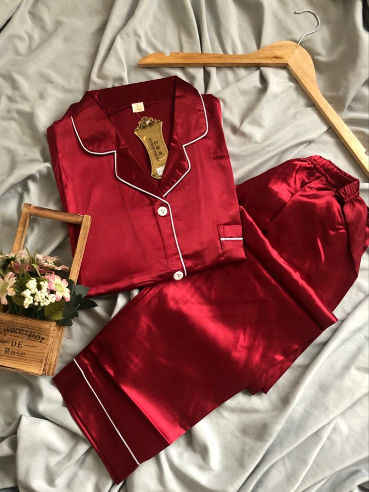 Pyjama Satin – Douceur Incomparable